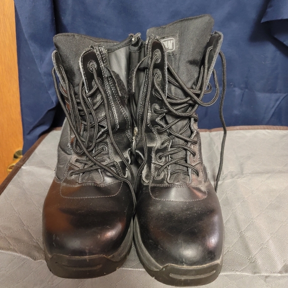 Magnum Viper Zip Boots. Size 12.  (806) - Picture 7 of 9